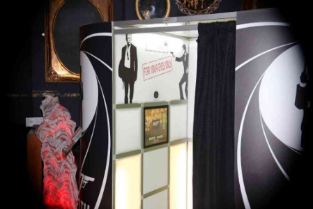 photo booth hire for black tie events